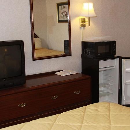Relax Inn And Suites Hope الغرفة الصورة